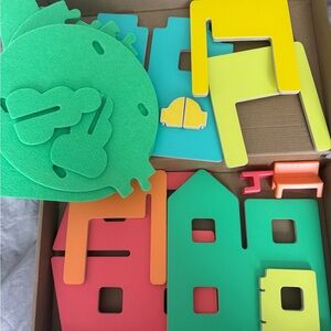 LOVEVERY Wooden Modular Village & Pathway Building Set